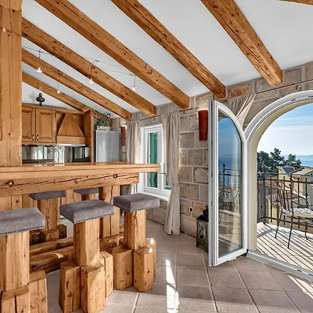 Sanja - Exklusiv Makarska