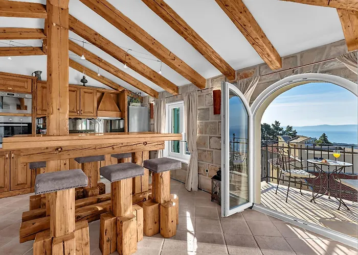 Sanja - Exklusiv Makarska